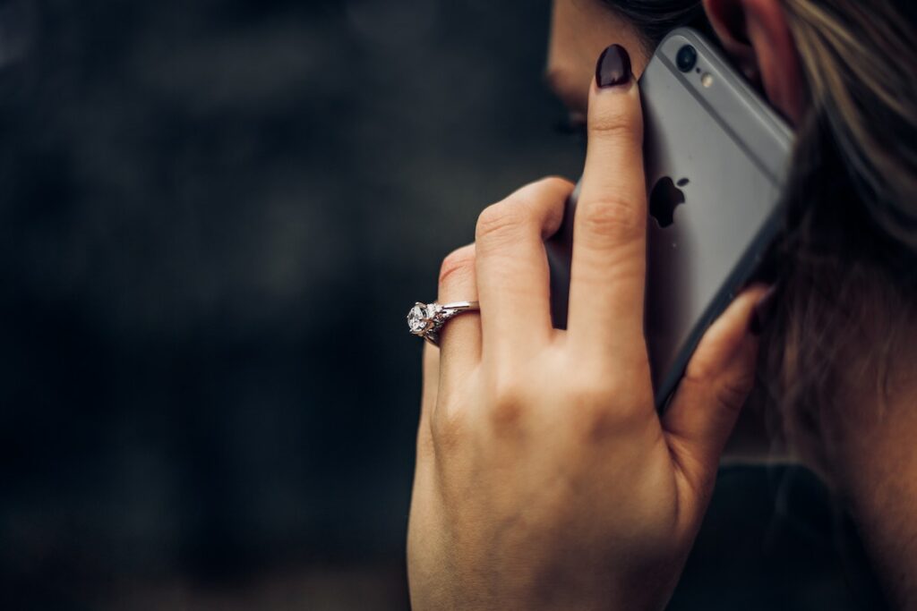 Consultation téléphonique avec un avocat